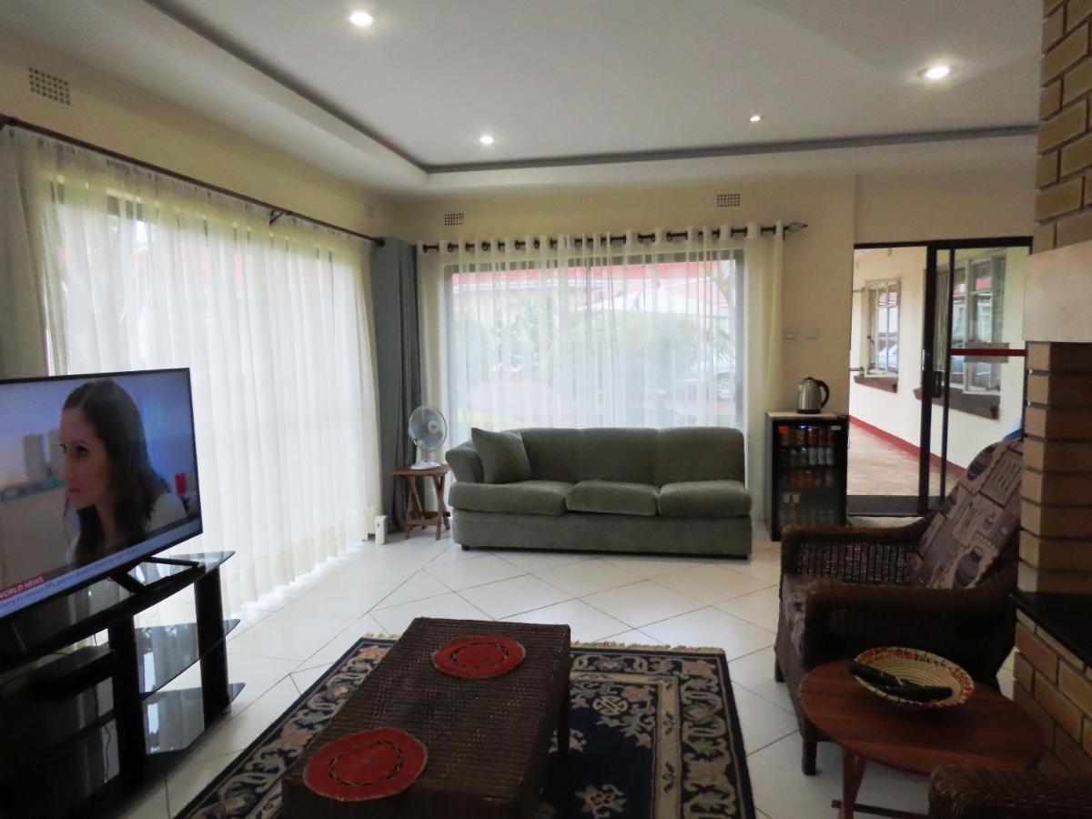 Art Lodges Harare Bagian luar foto